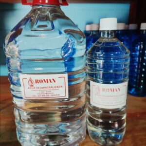 Agua desmineralizada un litro.